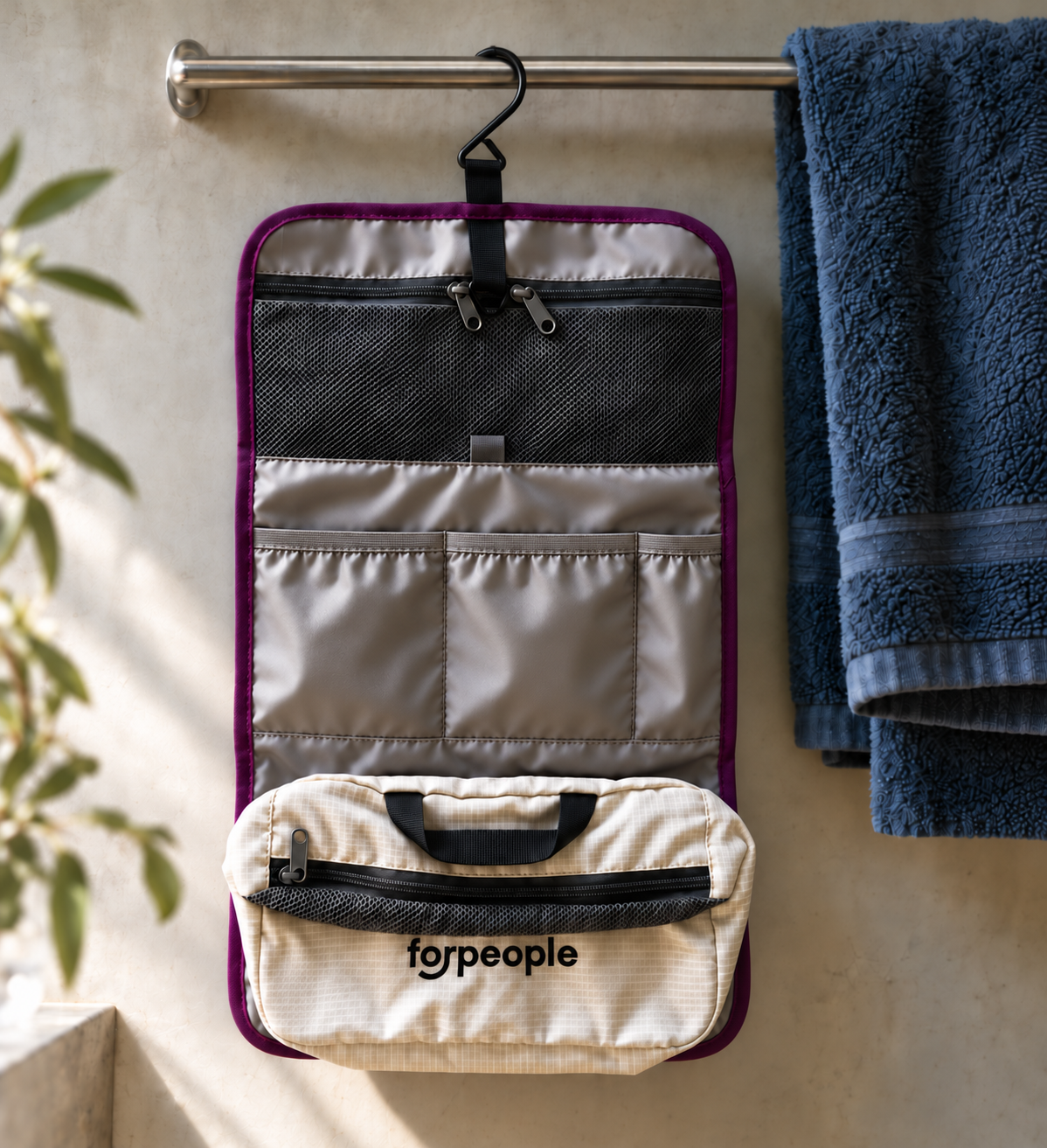 Kulturtasche zum Aufhängen – mit abnehmbarer Mini-Pouch
