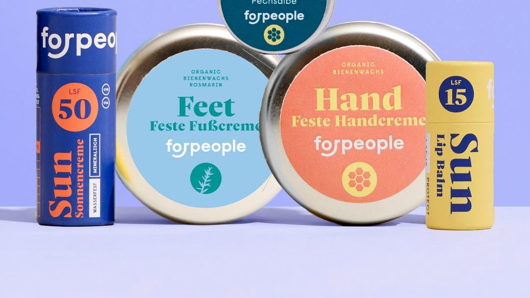 Feste Sonnencreme LSF 50, feste Fußcreme, SOS Pechsalbe, feste Handcreme und Lippenpflege LSF 15 von forpeople
