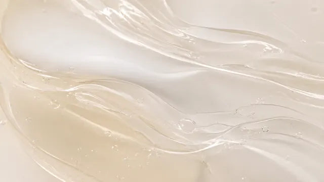 Makroaufnahme: cremig-weiche Panthenol-Textur
